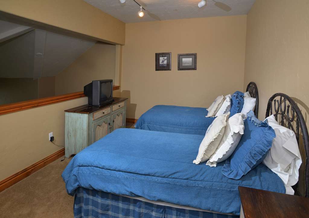 Lodge At Brookside Avon Village Chambre photo