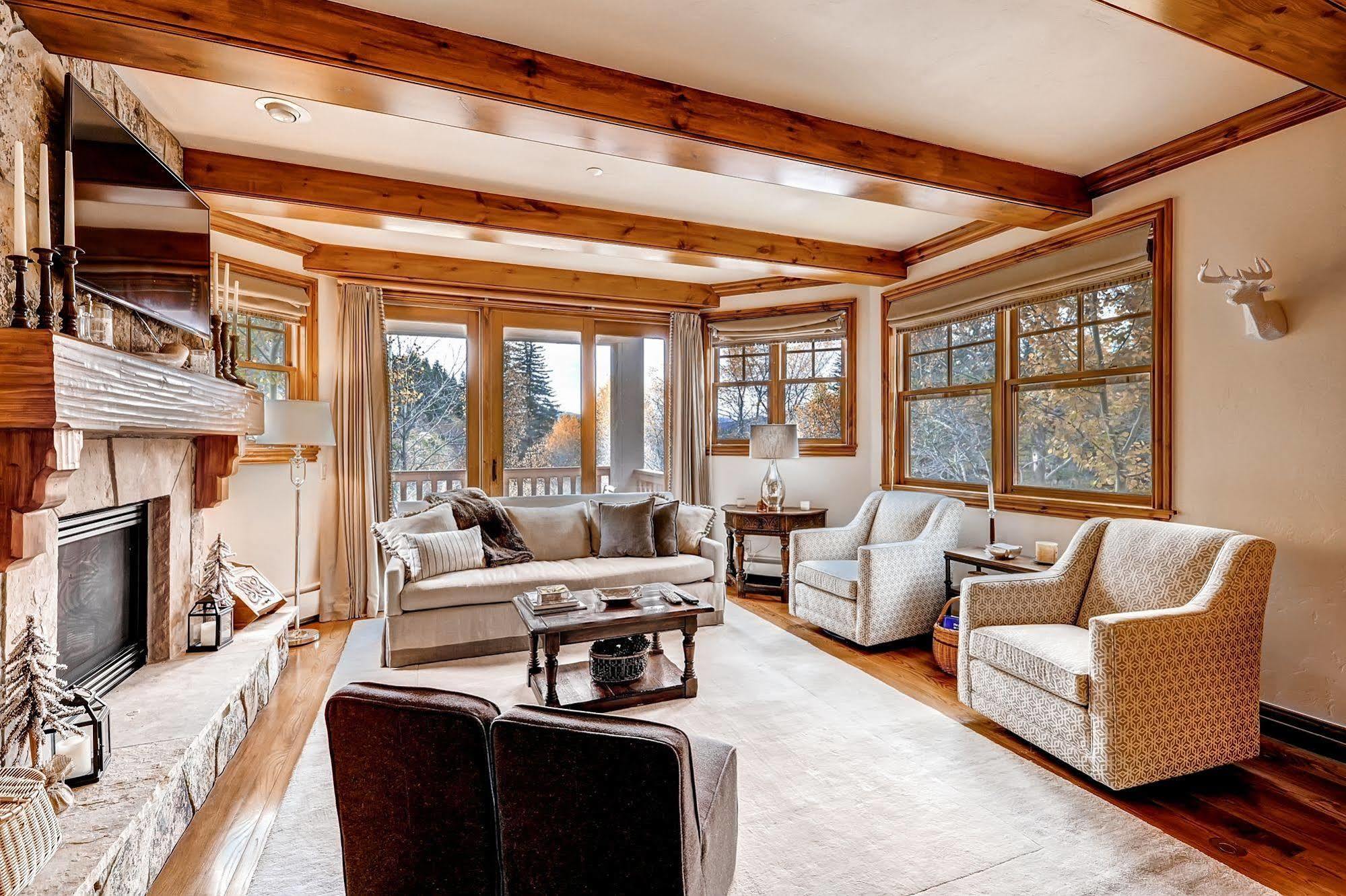 Lodge At Brookside Avon Village Extérieur photo