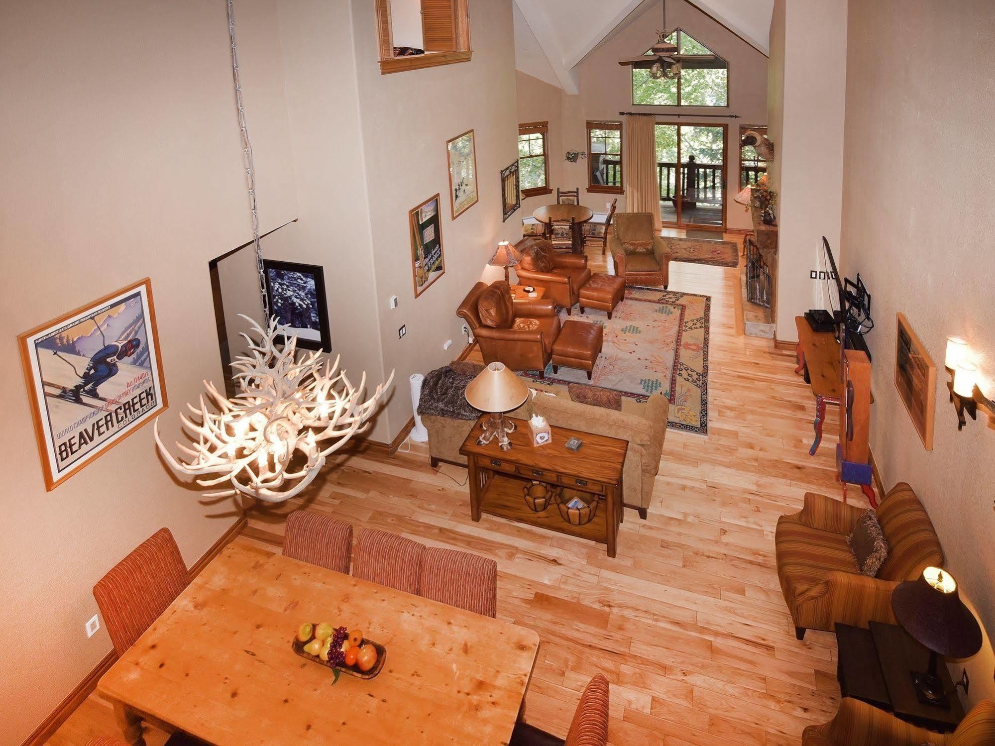 Lodge At Brookside Avon Village Extérieur photo
